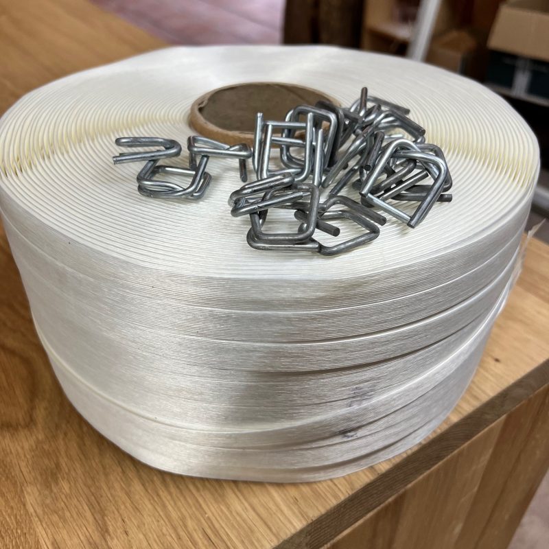 feuillard et boucle de cerclage